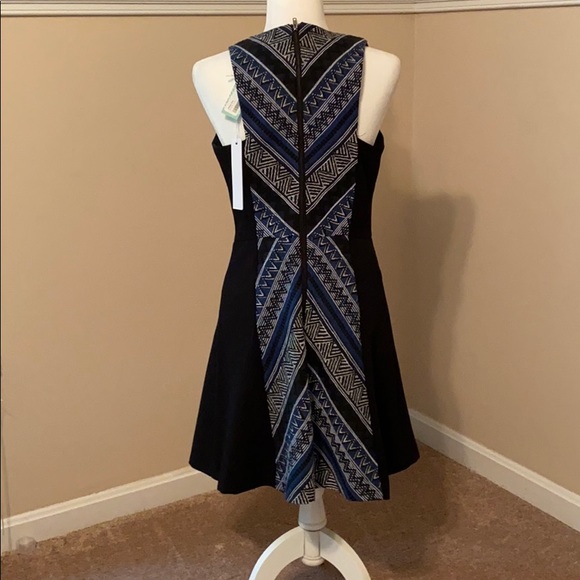 Adelyn Rae medium dress - Picture 2 of 4